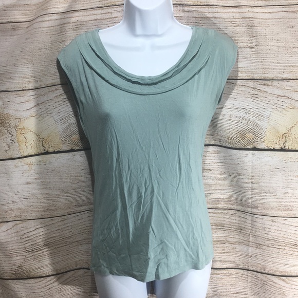 Ann Taylor Petite scalloped neck layered green SP - Picture 1 of 8